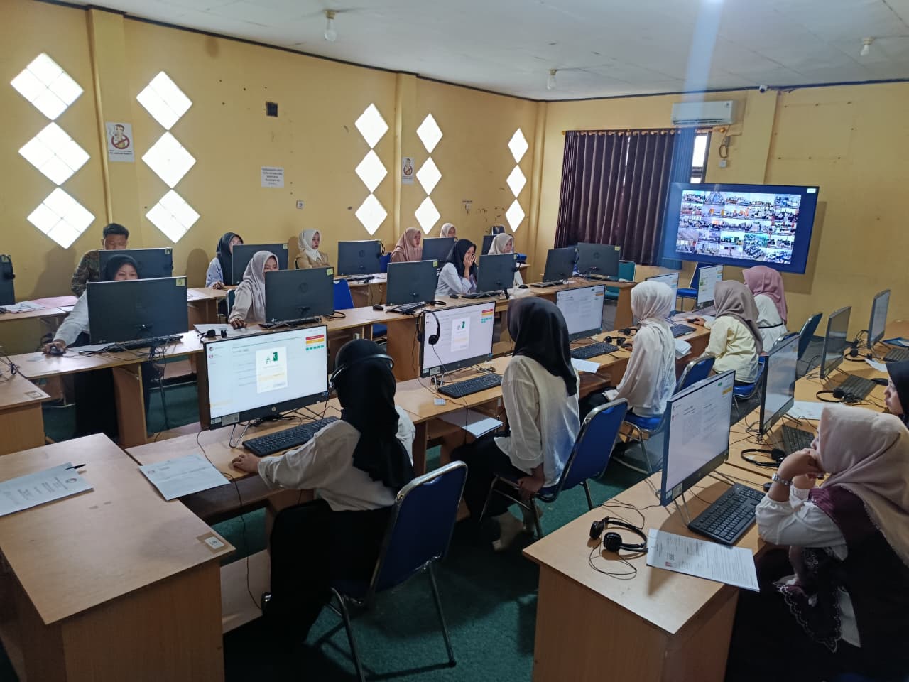 HARI KETIGA UM-PTKIN 2026 DI IAIN CURUP BERJALAN LANCAR, PESERTA HADIR 100 PERSEN