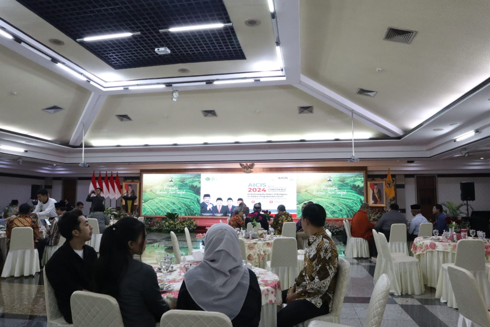 PJ Gubernur Jawa Tengah Undang Makan Malam Wakil Rektor I dan Direktur Pascasarjana IAIN Curup dalam Forum AICIS di UIN Semarang.