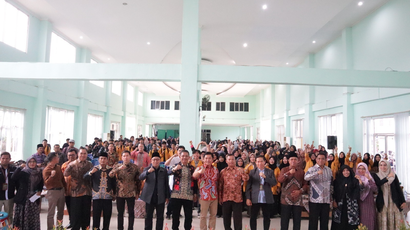 Stadium General Semester Genap TA 2023/2024, Konstruksi dan Implementasi Ummatan Wasathan Dalam Beragama dan Bernegara