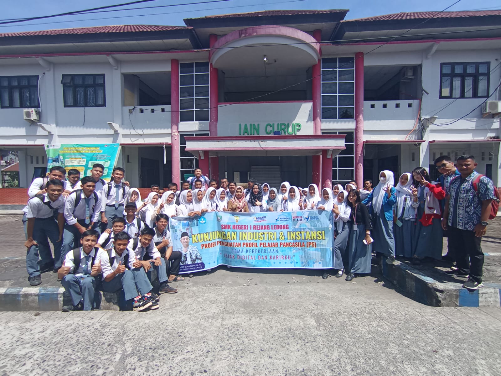 Perkuat Projek (P5) Industri dan Instansi SMK Negeri 1 Rejang Lebong Adakan Kunjungan ke TIPD IAIN Curup Tahun 2024