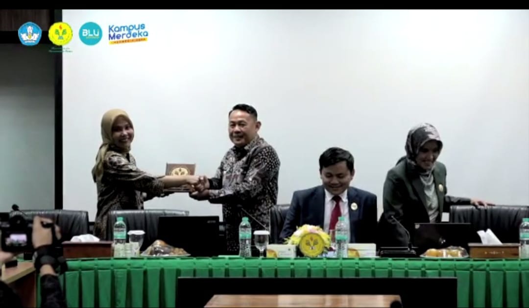 Humas IAIN Curup Hadiri Kegiatan Forum Edukasi Optimalisasi Keterbukaan Informasi Perguruan Tinggi Via Zoom