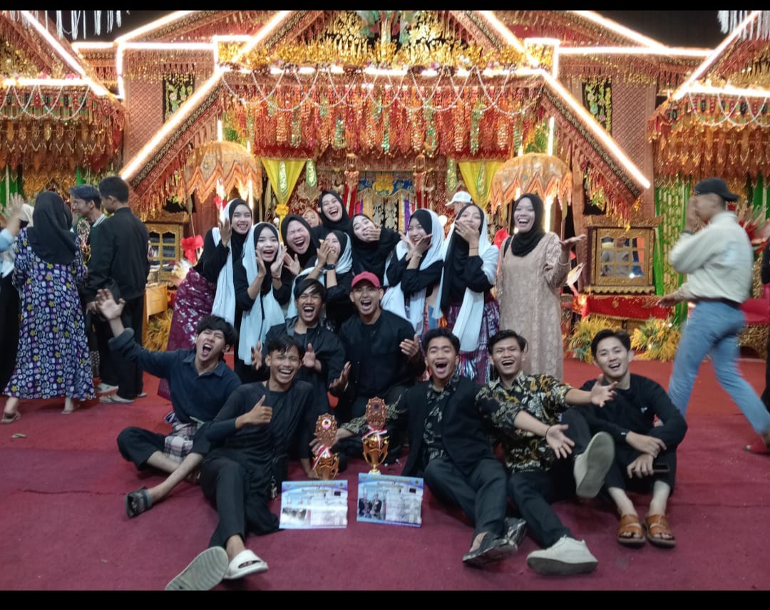 HUT Kota Curup Ke- 144 Kabupaten Rejang Lebong : Mahasiswa IAIN Curup Raih Juara 1 Lomba Teater dan Sutradara Terbaik